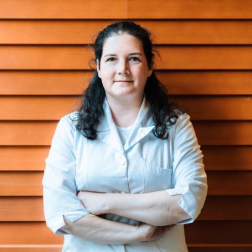 Dr. Ana Murko